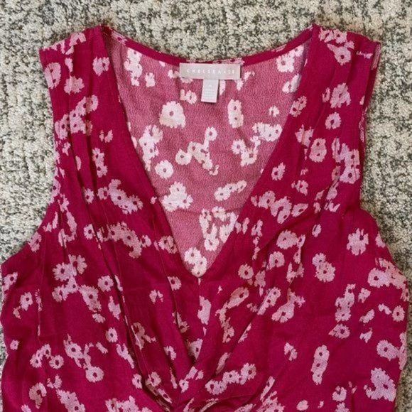 Chelsea28 Floral Print Flattering Twist Front V-Neck Lightweight Sleeveless Top - Picture 6 of 8